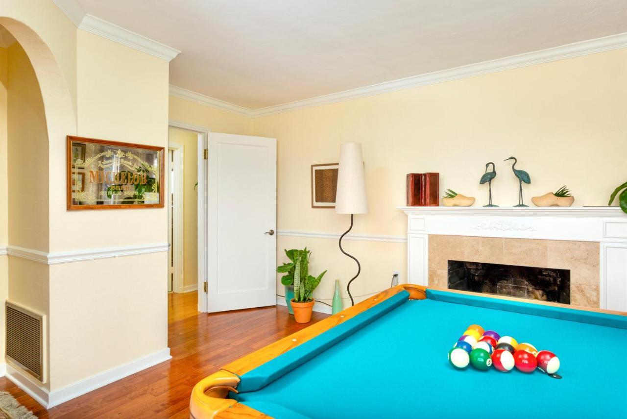 Spacious Renovated Petaluma Home- Pool Table, Fire Pit, Parking מראה חיצוני תמונה
