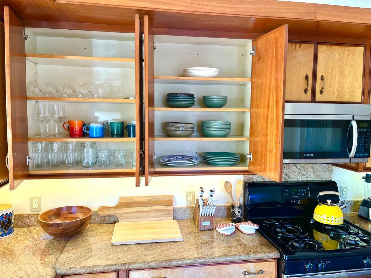 Spacious Renovated Petaluma Home- Pool Table, Fire Pit, Parking מראה חיצוני תמונה