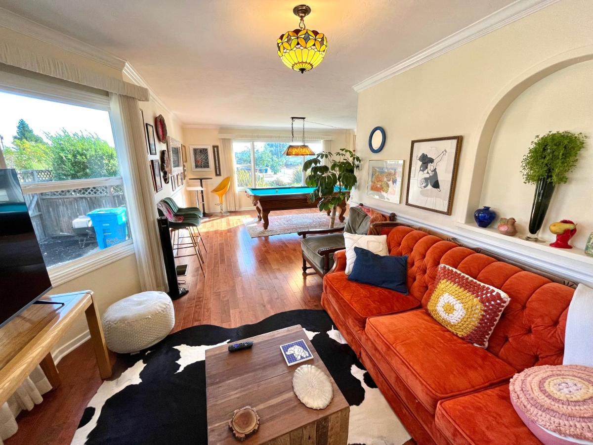 Spacious Renovated Petaluma Home- Pool Table, Fire Pit, Parking מראה חיצוני תמונה
