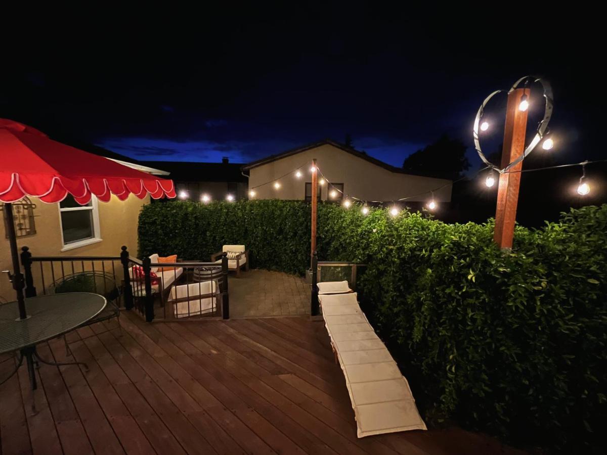 Spacious Renovated Petaluma Home- Pool Table, Fire Pit, Parking מראה חיצוני תמונה