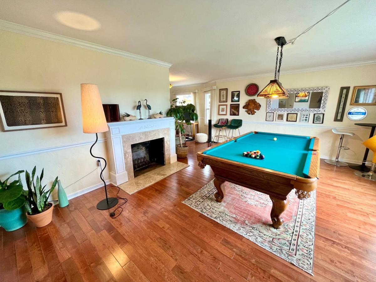 Spacious Renovated Petaluma Home- Pool Table, Fire Pit, Parking מראה חיצוני תמונה